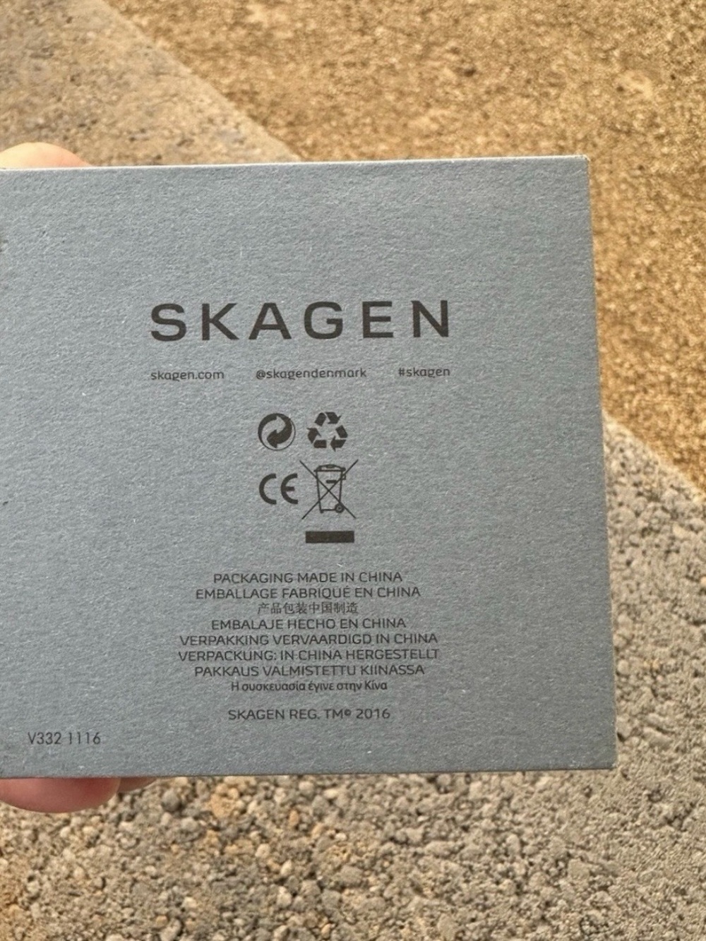 Authentic Skagen Empty Presentation Box with Pillow & Manual - Picture 11 of 11